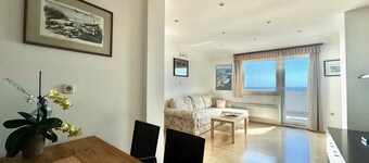 Pet-friendly Apartment Viva °1 with a Sea View and Close to Dog Beach