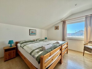 2 bedrooms, WiFi, bed sheets - Pet-friendly Apartment Viva °1 with a Sea View and Close to Dog Beach (Krk)