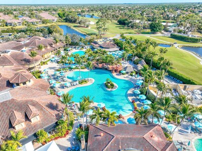 NEW Lely Resort Luxury Escape! Golf Front, Grand Piano, Tennis, Pool Hot Tub Gym