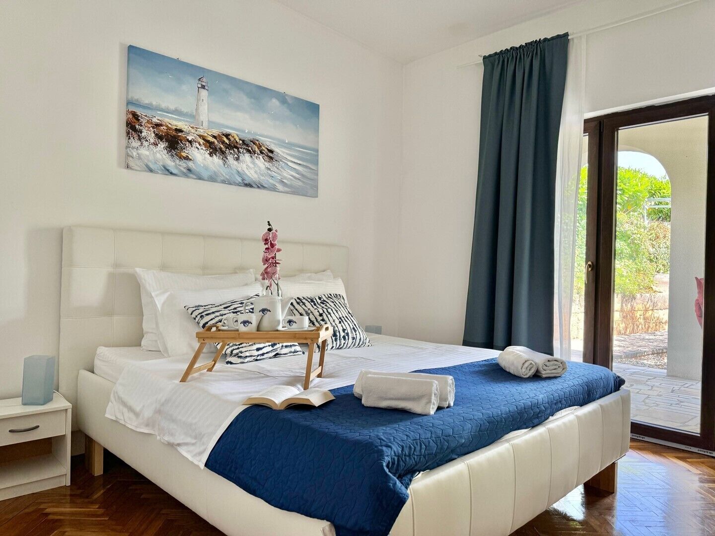 3 bedrooms, WiFi, bed sheets