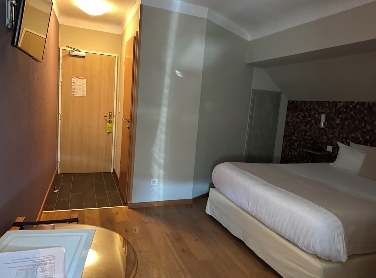 Double Room | Free WiFi, bed sheets
