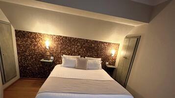 Double Room | Free WiFi, bed sheets