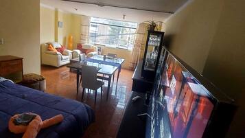 1 habitación, cuna de viaje, wifi y ropa de cama
