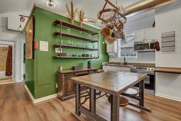 Microwave, oven, stovetop, dishwasher