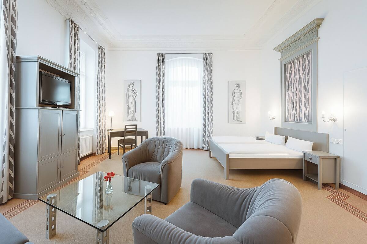 Deluxe-studiosviitti, kaupunkinäköala | 1 makuuhuone, ylelliset vuodevaatteet, työpöytä