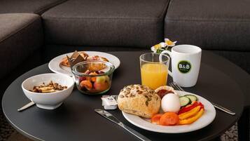 Daily buffet breakfast (EUR 13.9 per person)
