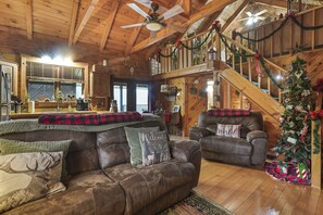 TV, fireplace, DVD player