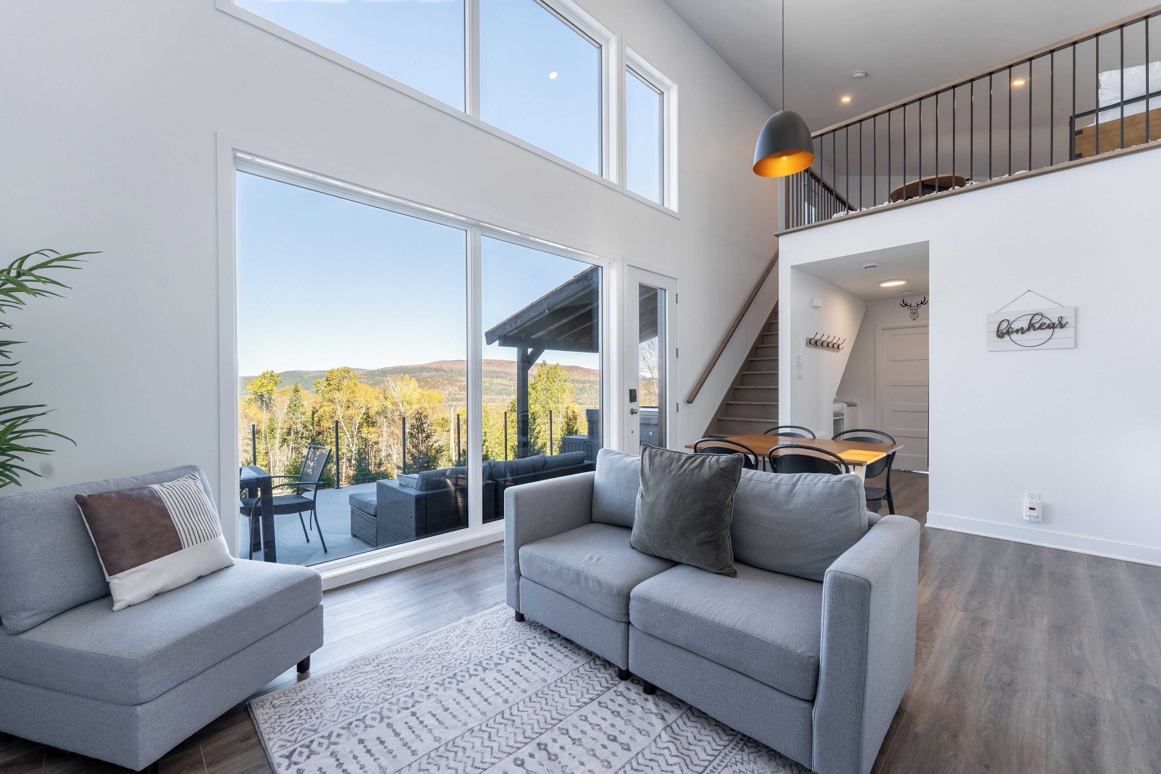 Smart TV, fireplace, table football