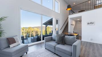 Smart TV, fireplace, table football