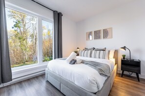 2 bedrooms, desk, free WiFi, bed sheets