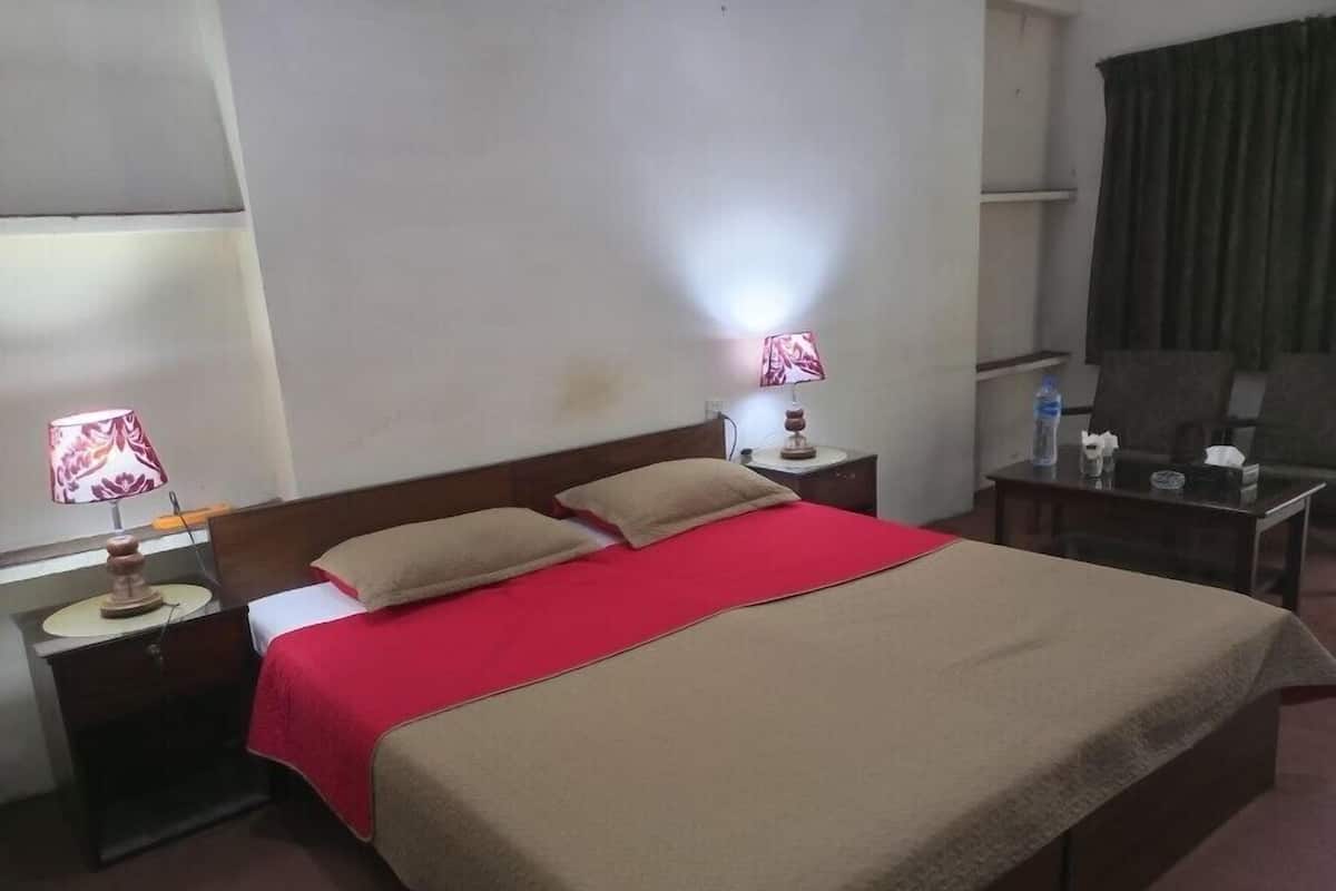 Deluxe Double or Twin Room, Garden View