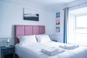 4 soverom, strykejern/-brett, wi-fi og sengetøy