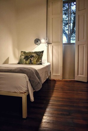 1 chambre, Wi-Fi gratuit, draps fournis