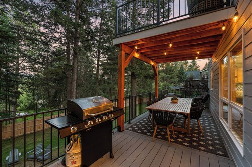 Mountain View, 5 King Beds, Arcade Games, 9 Ft Tube Slide, Hot Tub