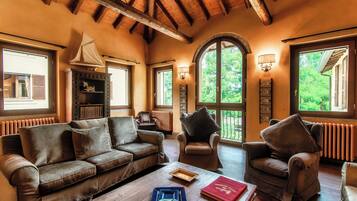 Villa, patio | Coin séjour