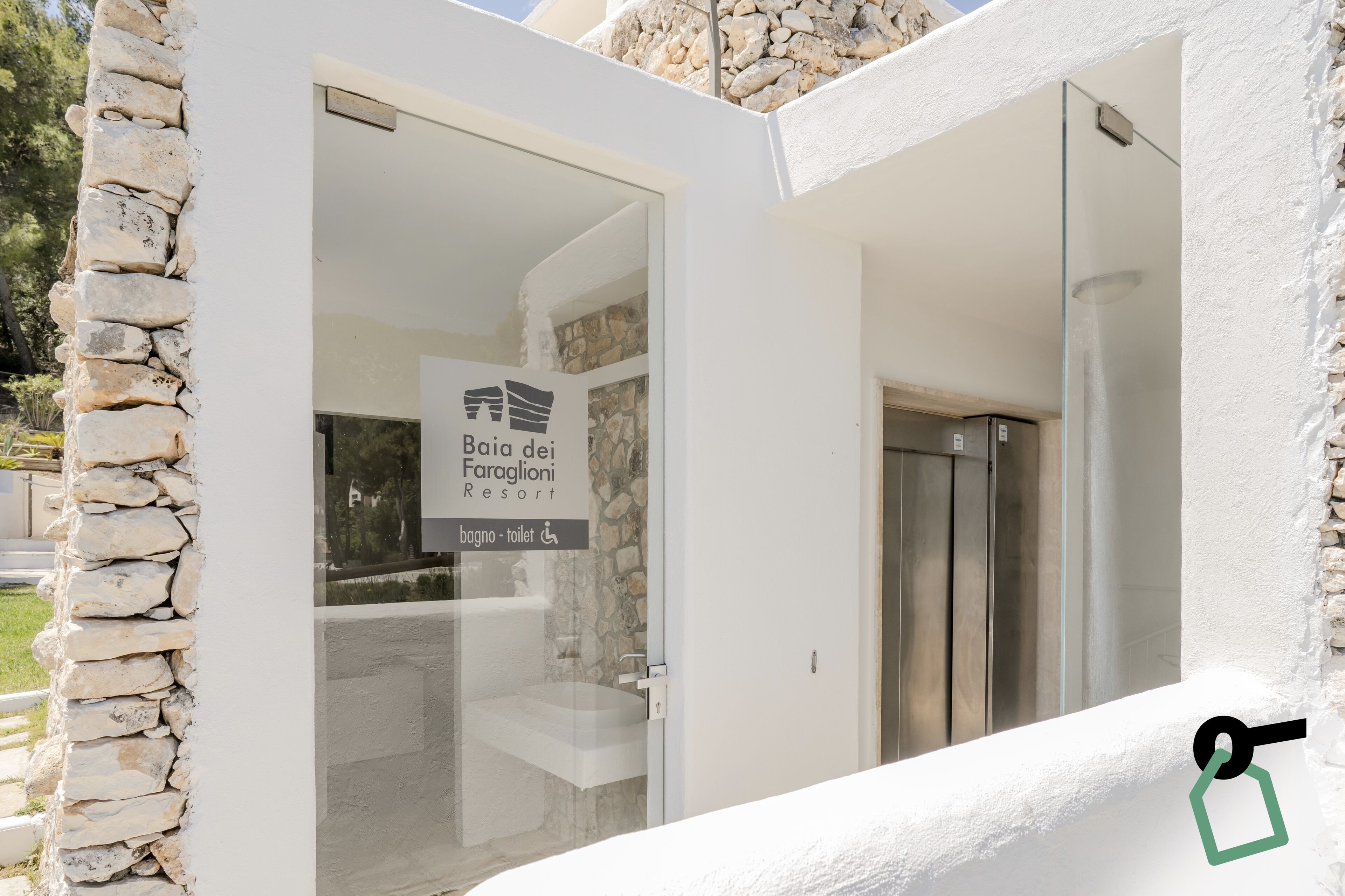 Entrée de l’hébergement