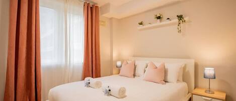 3 chambres, fer et planche à repasser, lit parapluie, Wi-Fi gratuit