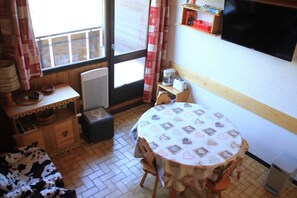 Apartment | Dining - Hameau des 4 Saisons Hsg226 Mountain & View 6 Pers (Chatel)