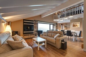 TV - El Balcon de La Lomba - Casa (Hermandad de Campoo de Suso)