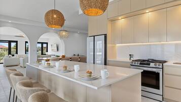 Vila, akses difabel | 4 kamar tidur