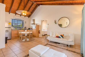 Apartment | 2 bedrooms - Poolside Apt Ibiza Poolside Apt -2 bd 2 Bath-kitchen-modern Hotel (Noord)