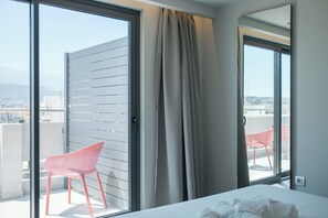 1 bedroom, iron/ironing board, travel cot, free WiFi