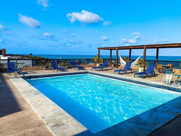 Apartamento | Piscina | Una piscina al aire libre