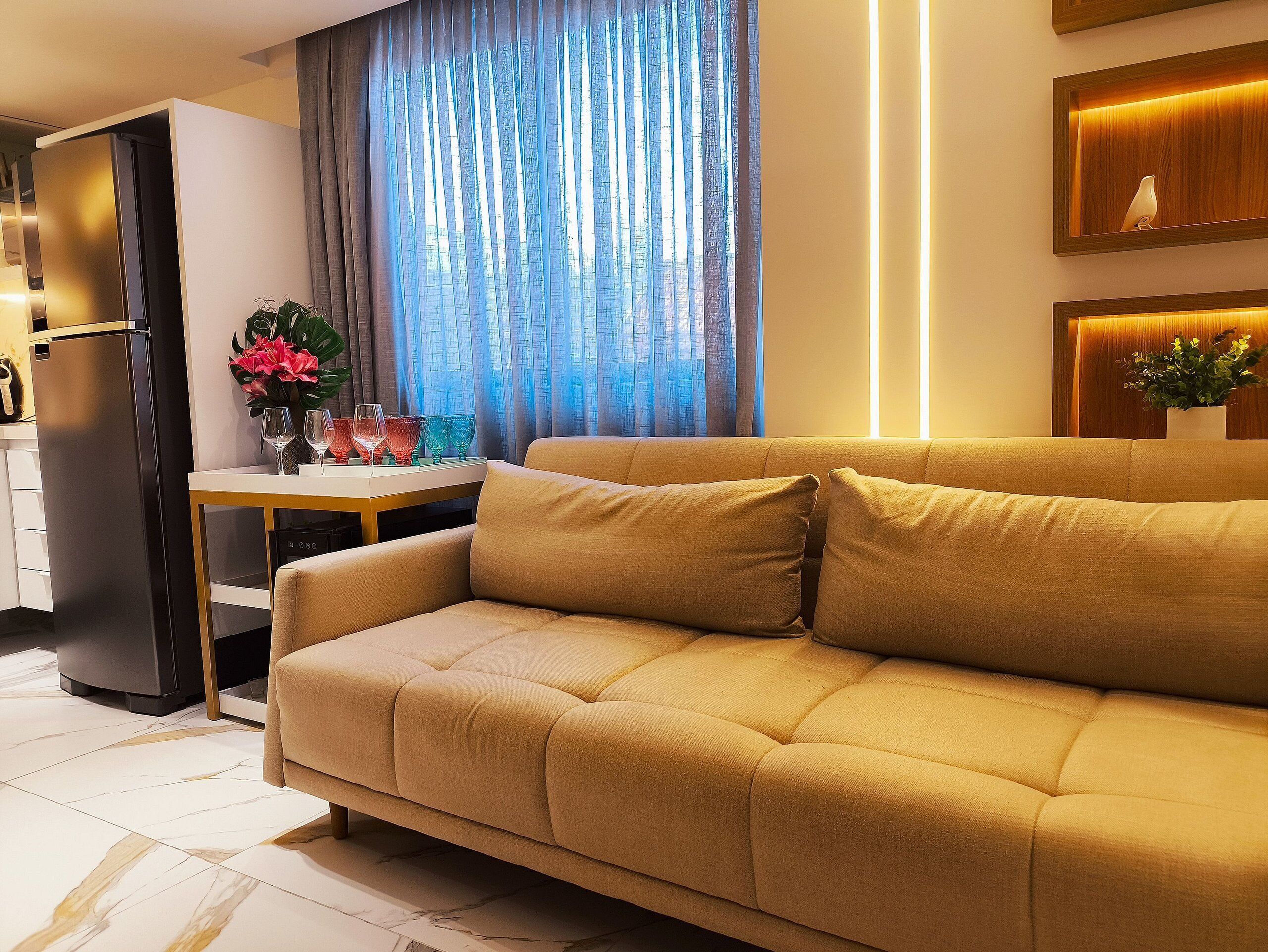 Basic Apartment | Living area | 38-inch TV with satellite channels