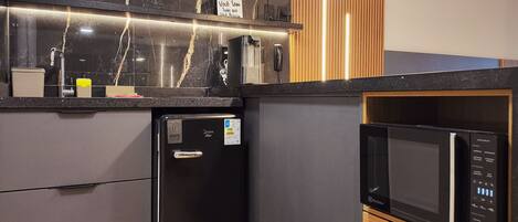 Appartement | Cuisine privée | Micro-ondes, plaque de cuisson, cafetiÚre/bouilloire, grille-pain