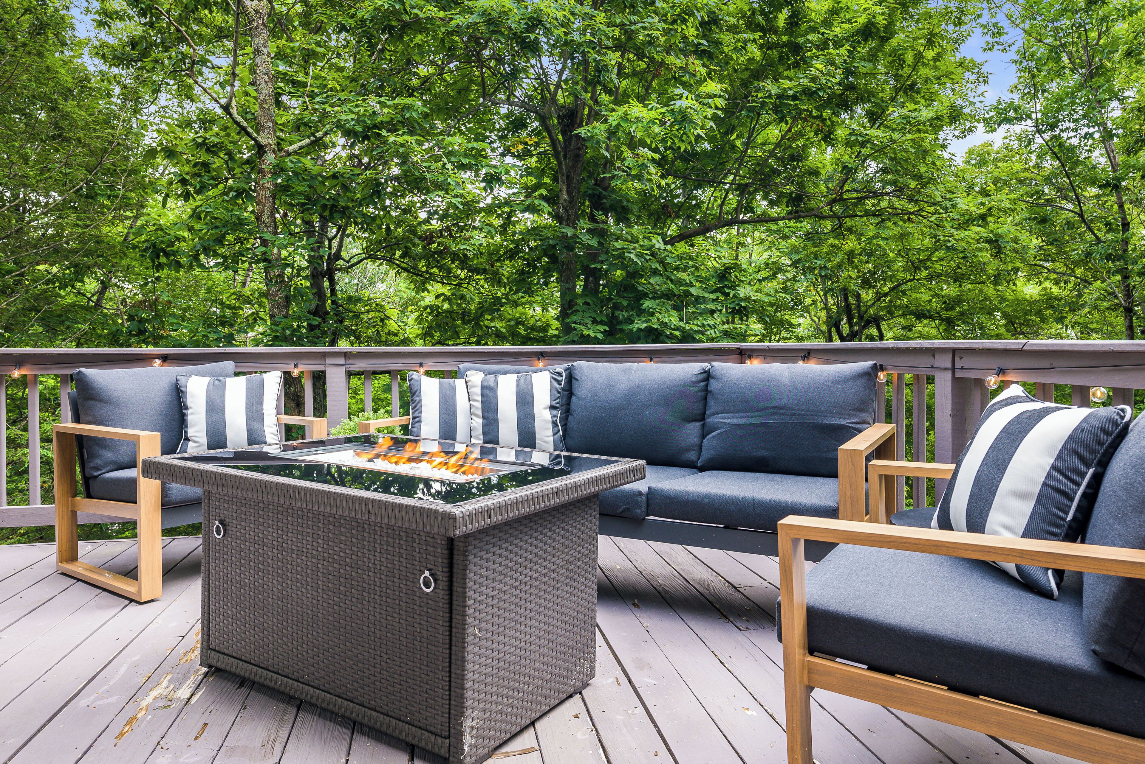 Deck fire table for coffee, drinks, and starlit conversations.