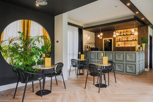 Bar (en el alojamiento)
