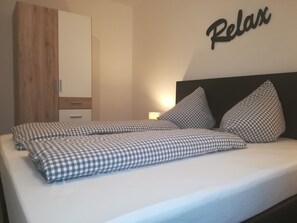 1 bedroom, WiFi, bed sheets - House Schneider apartment no. 12  (Winterberg)