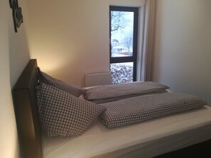 1 bedroom, WiFi, bed sheets - House Schneider apartment no. 12  (Winterberg)