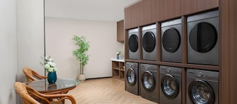 Days Hotel by Wyndham Hefei Huaihe Road Walking Street