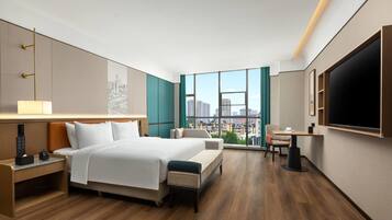 Executive Suite, 1 King Bed, Non Smoking