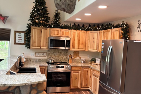 Frigorífic, microones, forn i placa de cuina