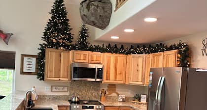 Brand-new Alaskan custom home awaits you in the heart of Hatcher Pass!