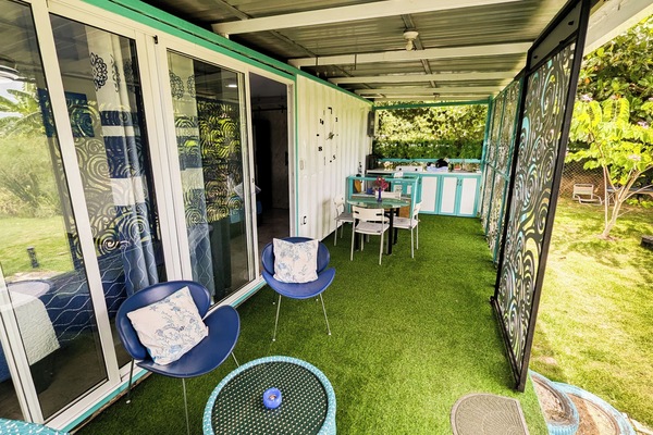 Bungalou, diversos llits | Terrassa o pati