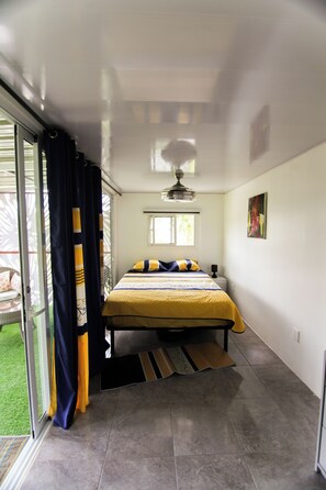 1 habitación, espacio para trabajar con laptop y wifi gratis 