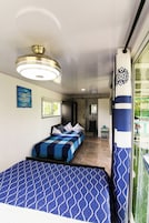 Bungalow, varias camas | 1 dormitorio, espacio para trabajar con un portátil, wifi gratis