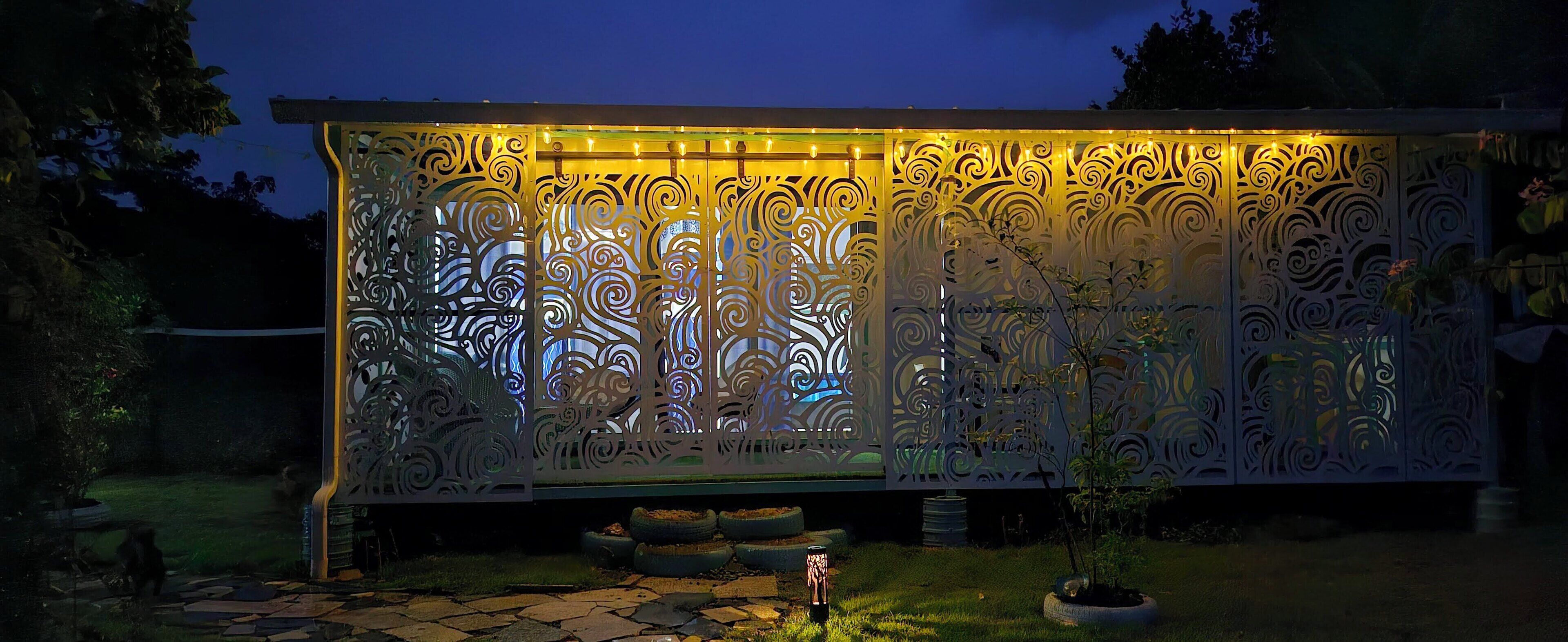 Façade de l’hébergement - soirée/nuit