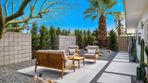 Terrace/patio - NEW! Luxury Estate with Resort Style Pool and Mountain Views (Palm Springs)