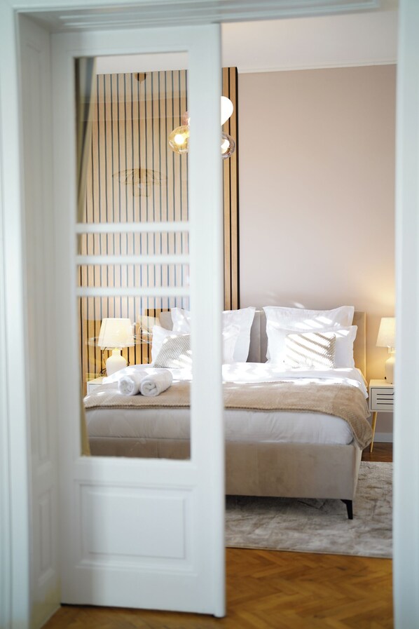 2 chambres, lit parapluie, Wi-Fi gratuit, draps fournis