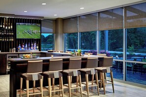 Bar (on property) - SpringHill Suites by Marriott St. Louis Chesterfield (Chesterfield)