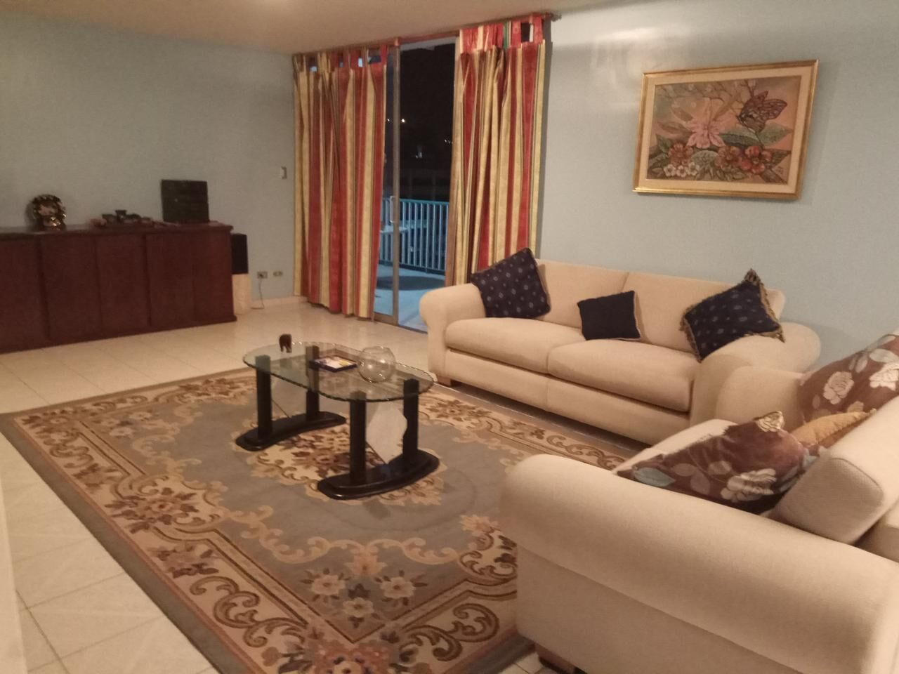 Smart TV, estéreo y monitor de computadora 