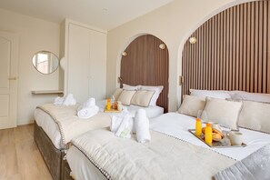 2 Schlafzimmer, Schreibtisch, Bügeleisen/Bügelbrett, WLAN