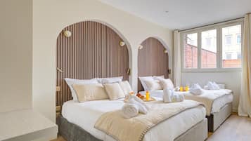 2 bedrooms, desk, iron/ironing board, WiFi