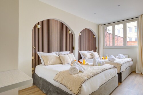 TBS 71 - Luxueux appartement proche de La Défense