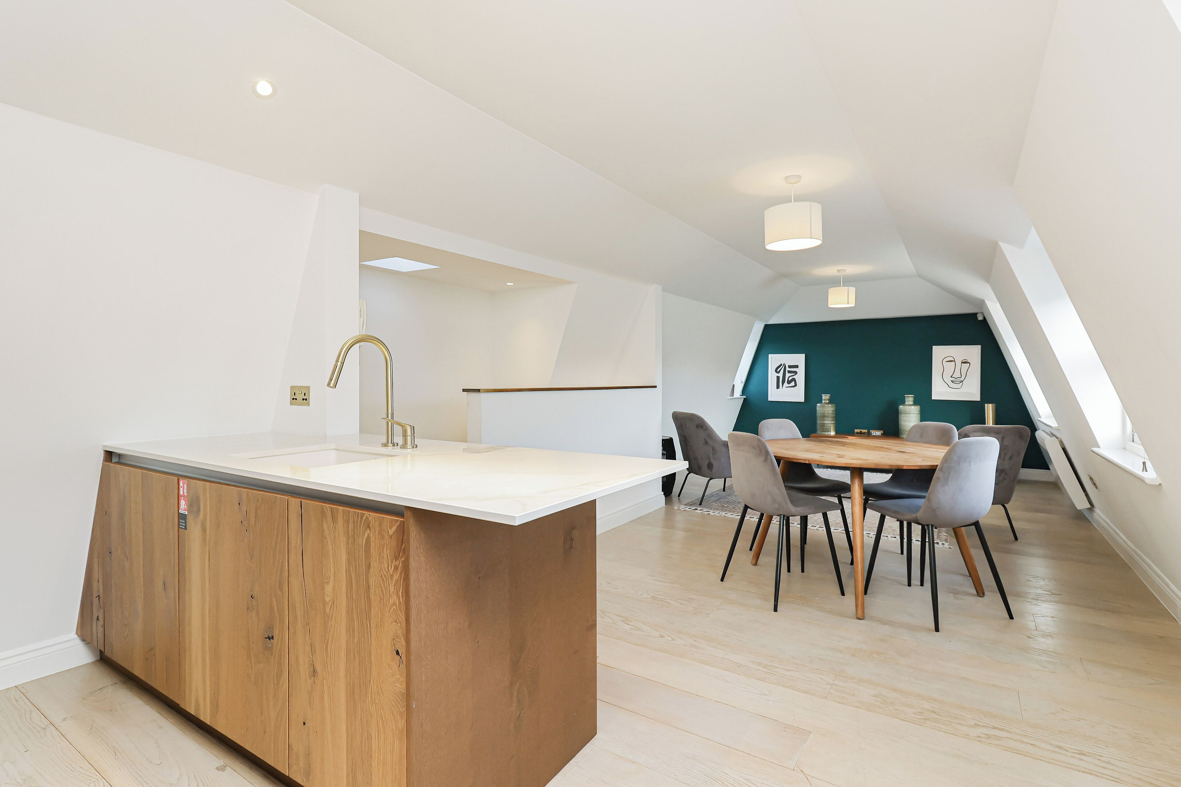 Premium Apartment | Private kitchen | Full-sized fridge, microwave, oven, stovetop