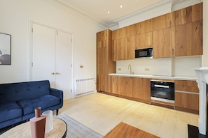 Executive Apartment | Private kitchen